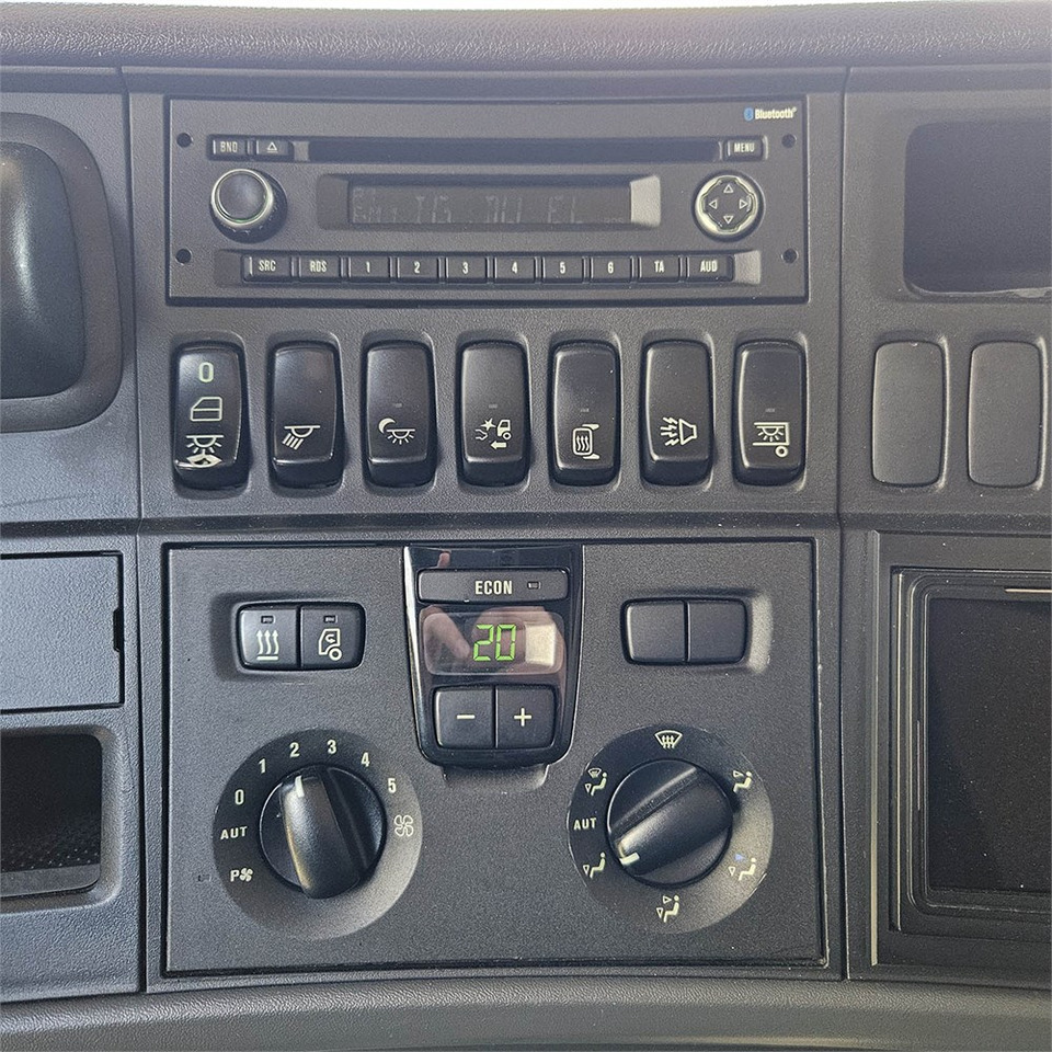 Tractor unit Scania R 560 LA6X2 4MNB: picture 19