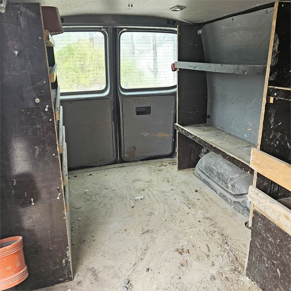 VW Transporter 2,0 Tdi - Small van: picture 5 VW Transporter 2,0 Tdi - Small van: picture 5