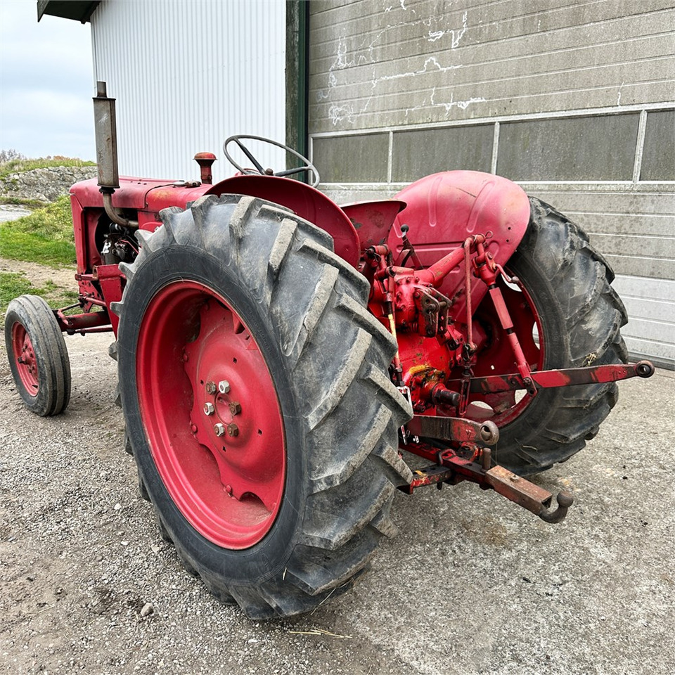 Volvo 400 - Farm tractor: picture 5 Volvo 400 - Farm tractor: picture 5