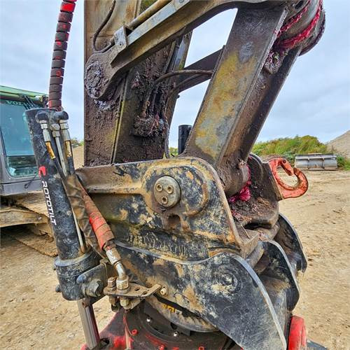 Crawler excavator Volvo EC250 EL: picture 34