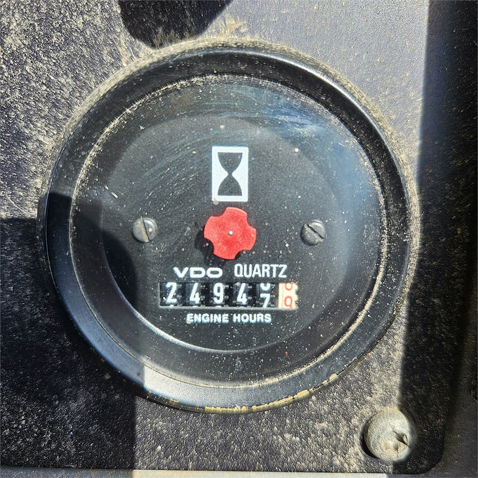 Wheel loader Volvo L70 B: picture 20