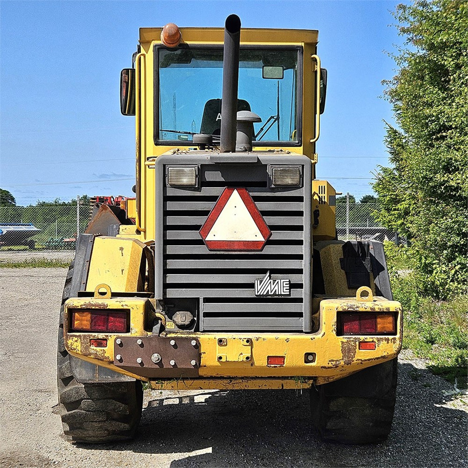 Wheel loader Volvo L70 B: picture 7