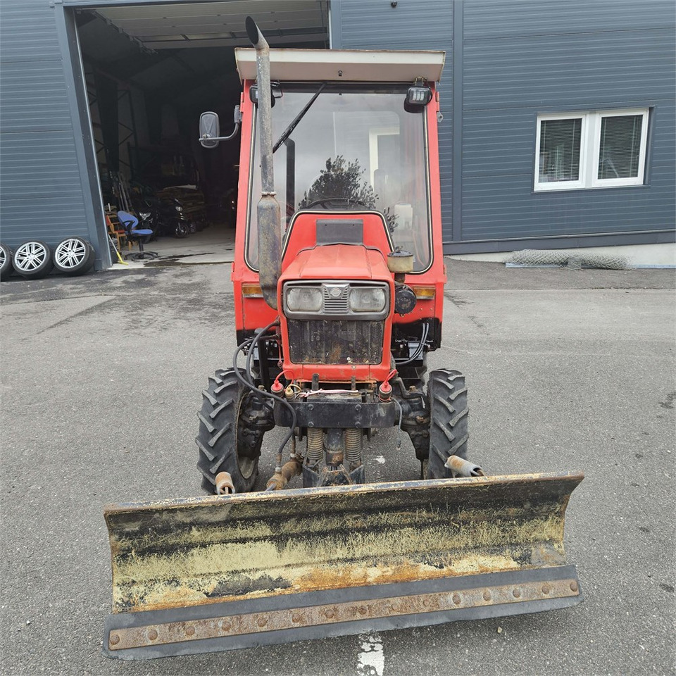 Yanmar 226 D - Municipal tractor: picture 5 Yanmar 226 D - Municipal tractor: picture 5