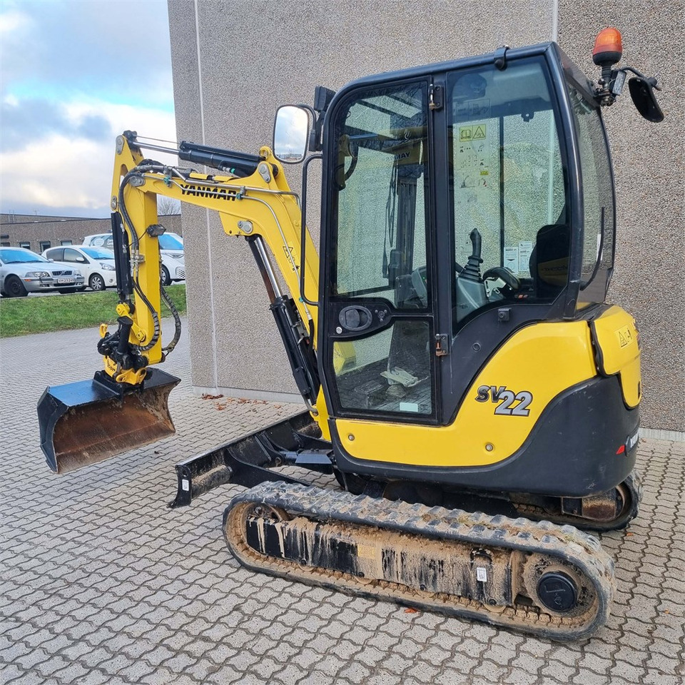 Yanmar SV22 - Mini excavator: picture 3 Yanmar SV22 - Mini excavator: picture 3