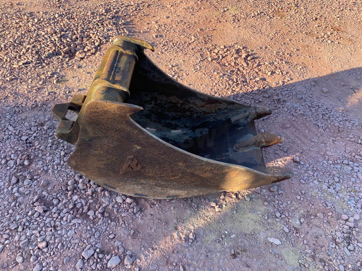 ARDEN EQUIPEMENT QA 10 - Excavator bucket: picture 2 ARDEN EQUIPEMENT QA 10 - Excavator bucket: picture 2
