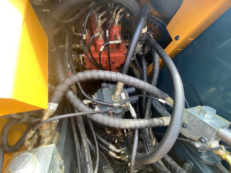 Wheel excavator Hyundai HW 210: picture 12