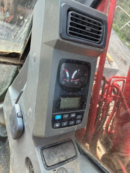 Crawler excavator Kobelco SK 210LC-6E: picture 11