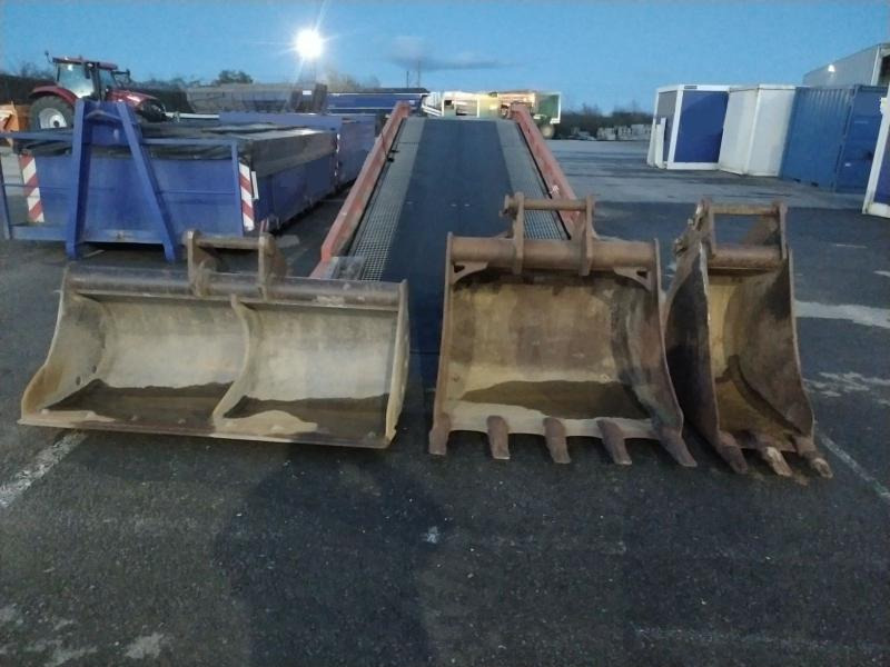 LIEBHERR SW33 - Excavator bucket for Construction machinery: picture 1 LIEBHERR SW33 - Excavator bucket for Construction machinery: picture 1