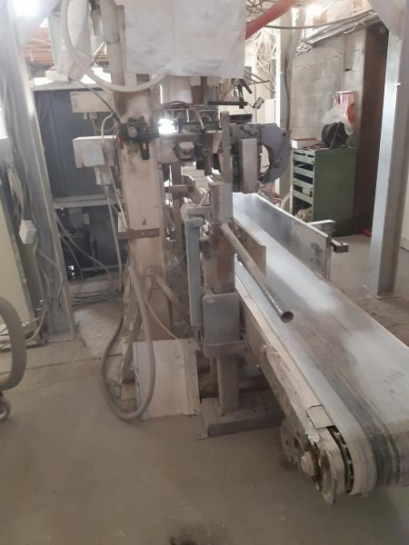 TECHNIPES ENSACHEUSE WEIGHER 400 - Construction equipment: picture 4 TECHNIPES ENSACHEUSE WEIGHER 400 - Construction equipment: picture 4