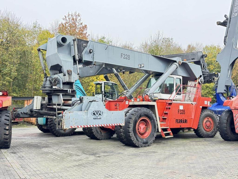 CVS Ferrari F328PB - Reach stacker: picture 1 CVS Ferrari F328PB - Reach stacker: picture 1