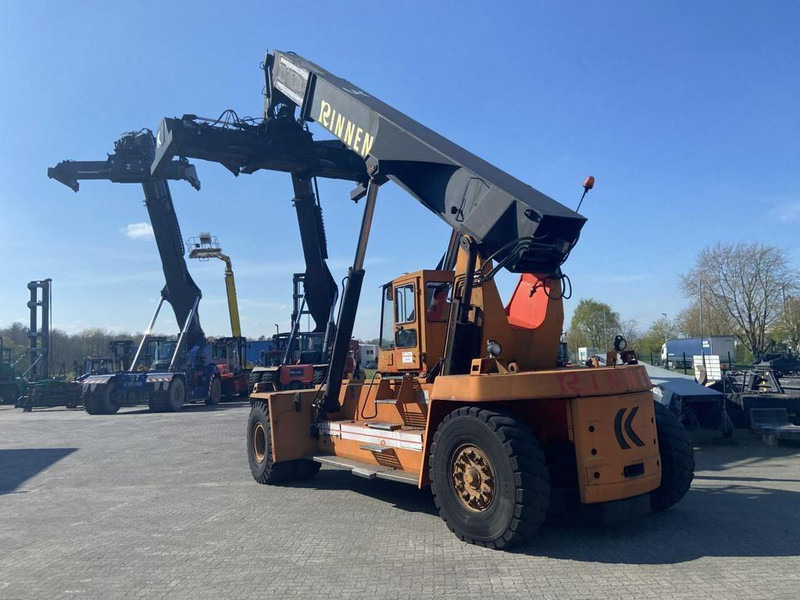 Kalmar DC4160RS4 - Reach stacker: picture 5 Kalmar DC4160RS4 - Reach stacker: picture 5