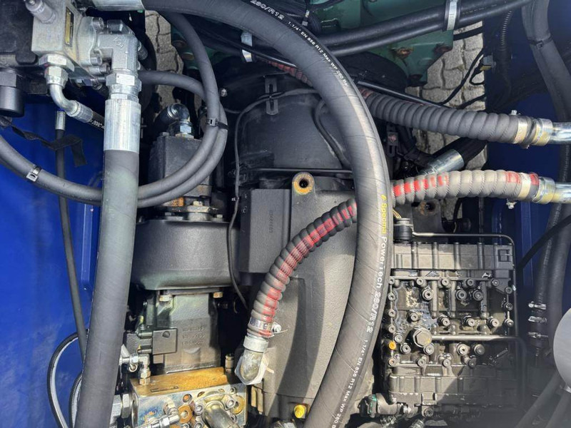 Reach stacker Kalmar DRG420-60S5: picture 8