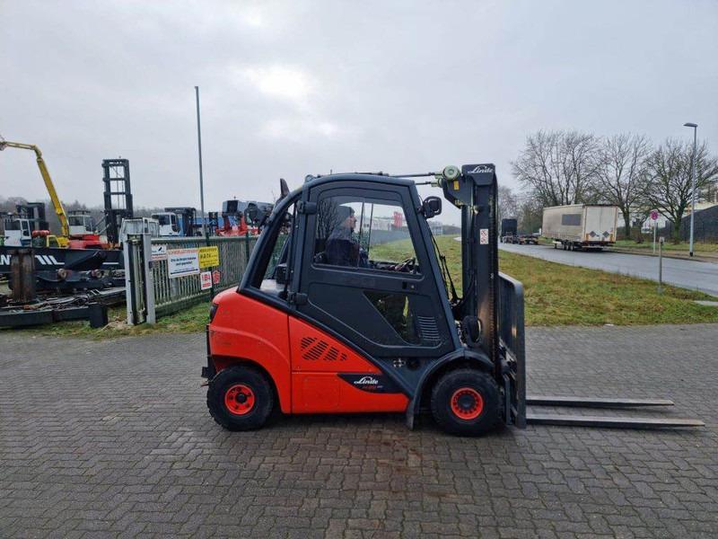 Linde H25D-02 - Diesel forklift: picture 4 Linde H25D-02 - Diesel forklift: picture 4