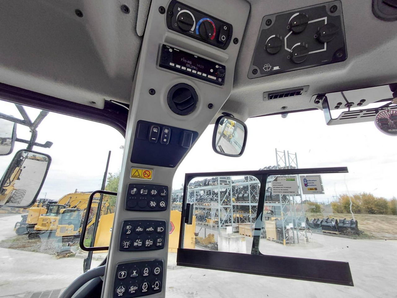 Grader CAT 120-14: picture 22