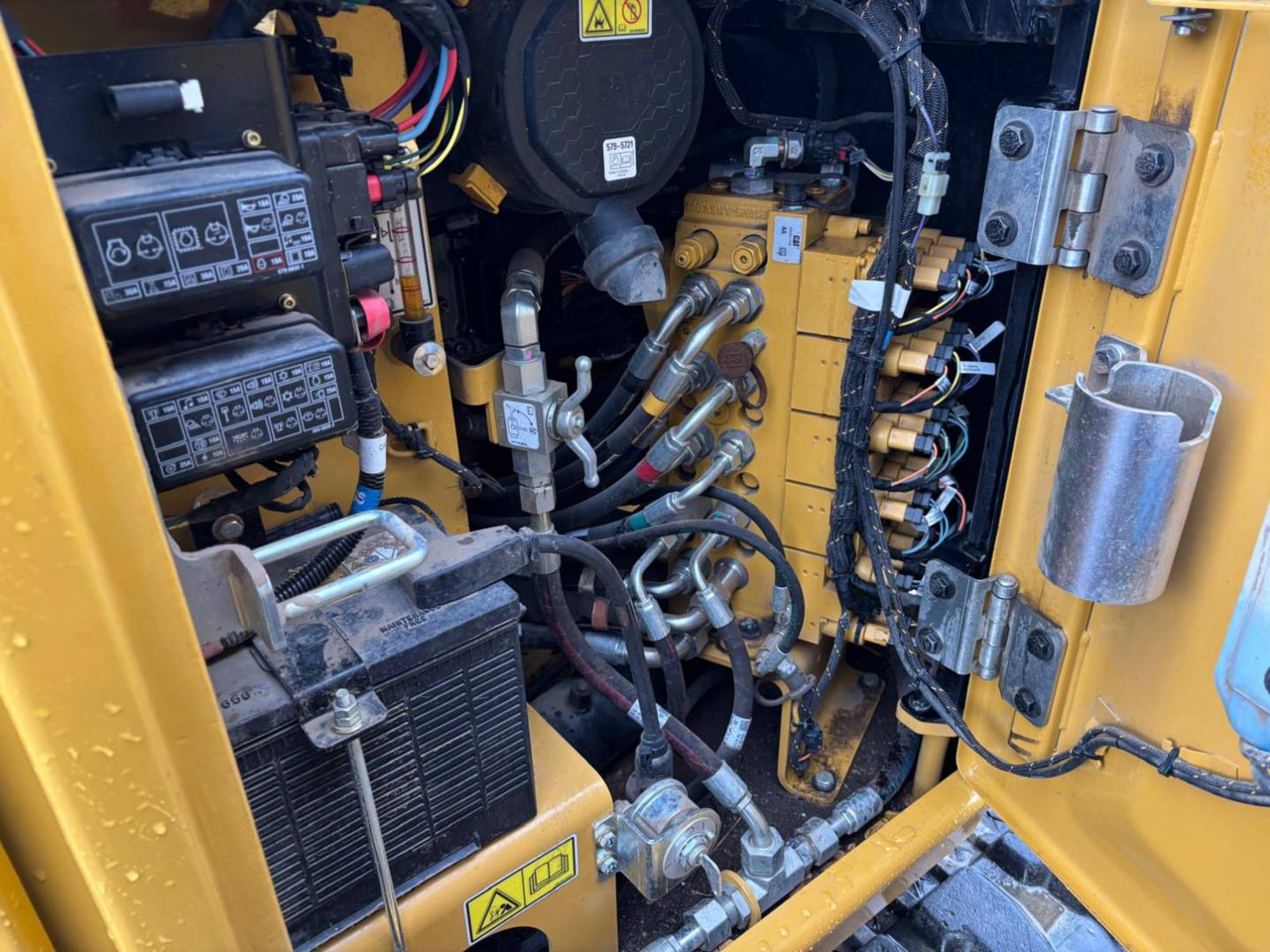 Crawler excavator CAT 305: picture 23