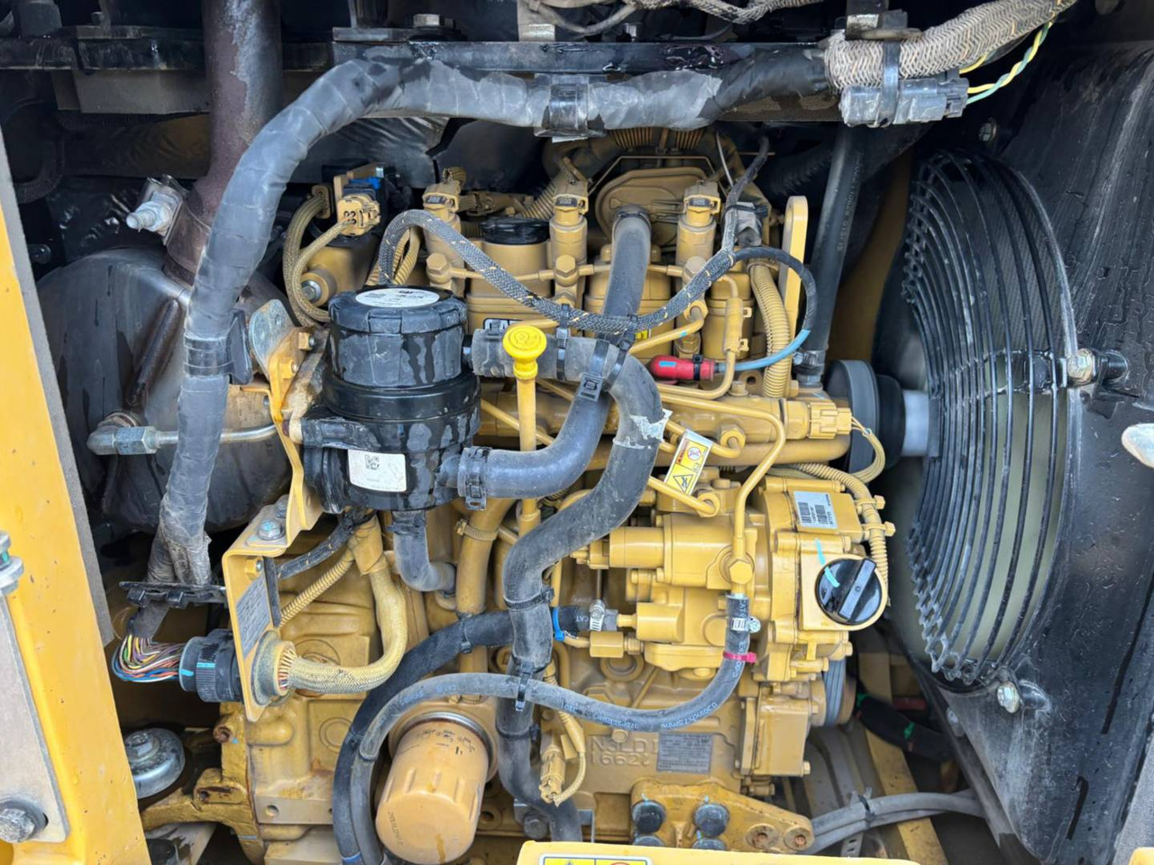 Crawler excavator CAT 305: picture 7