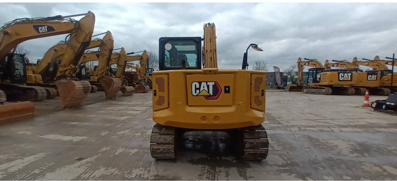 Crawler excavator CAT 307.5: picture 12