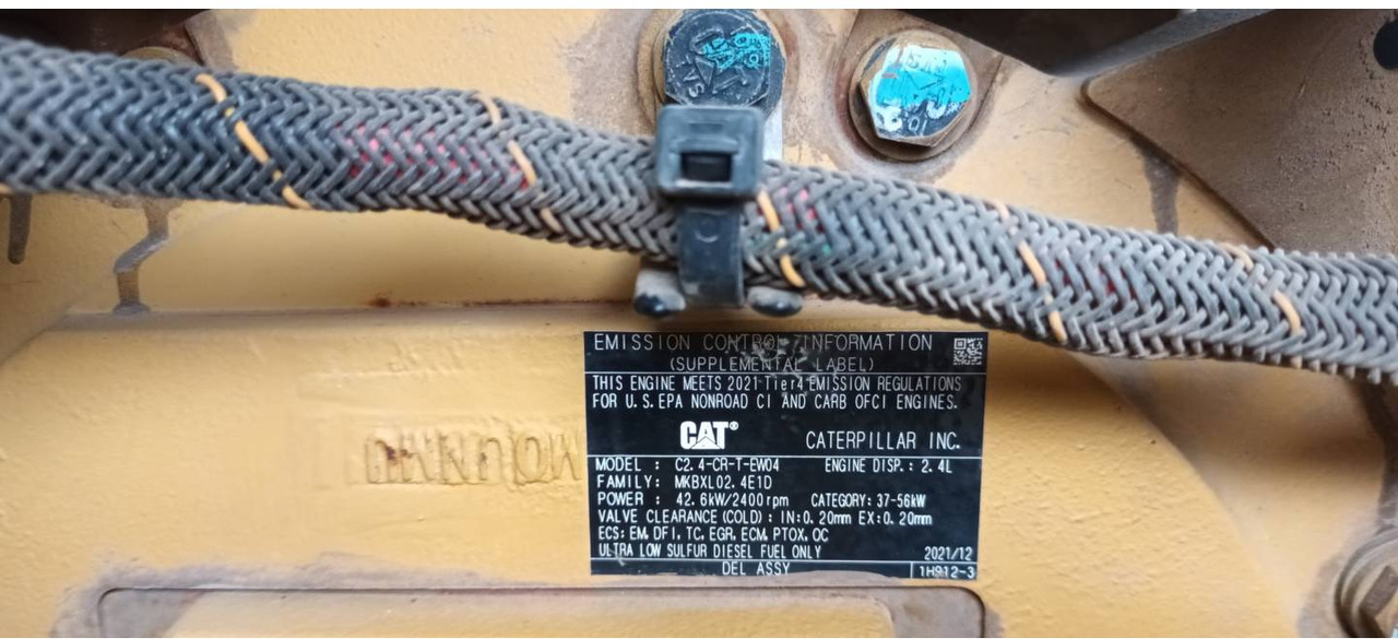 Crawler excavator CAT 307.5: picture 30