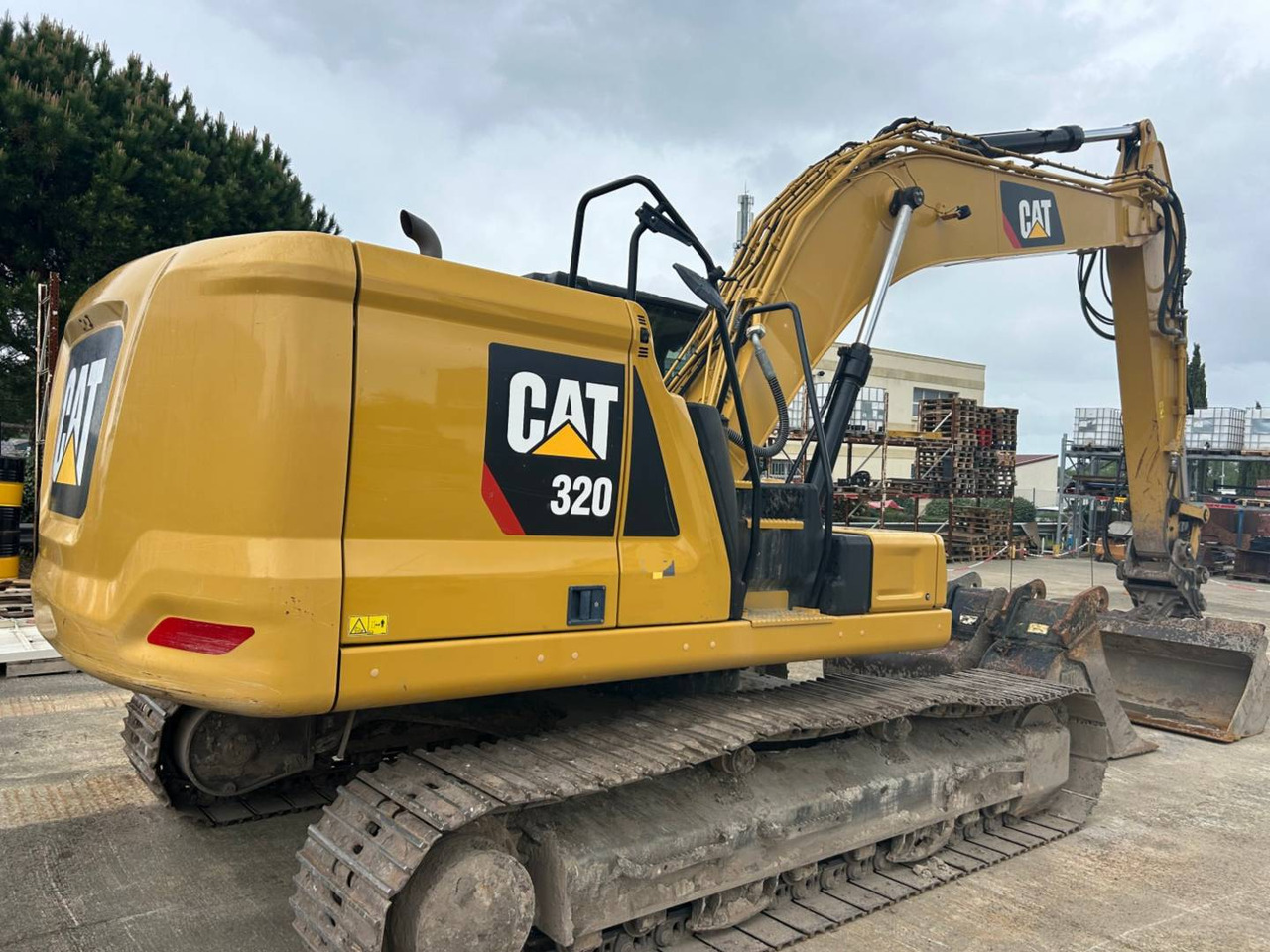 CAT 320 - Crawler excavator: picture 4 CAT 320 - Crawler excavator: picture 4