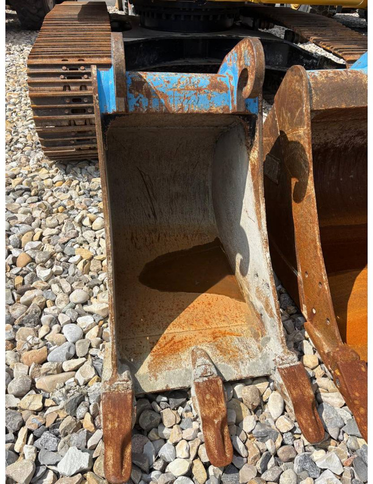 Crawler excavator CAT 320 GC: picture 25