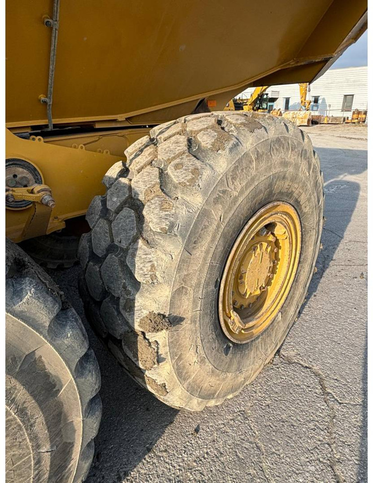 Articulated dumper CAT 730: picture 18