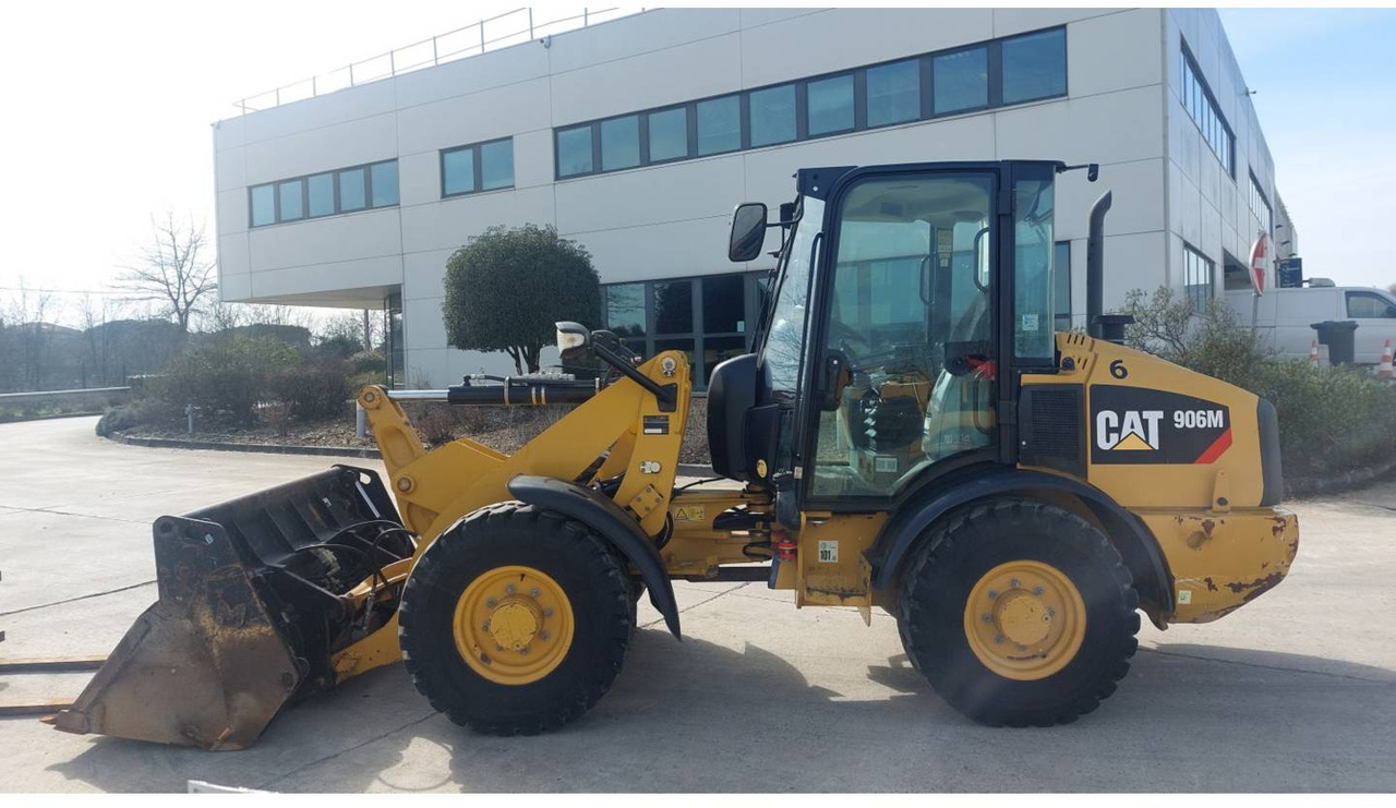 CAT 906M - Wheel loader: picture 4 CAT 906M - Wheel loader: picture 4