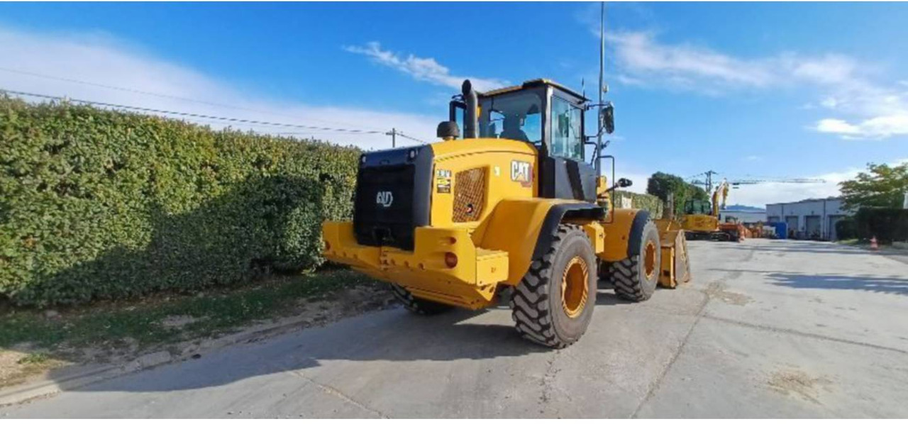 Wheel loader CAT 938M: picture 8