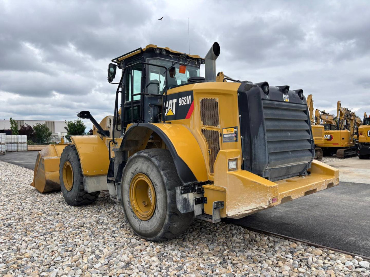 CAT 962M - Wheel loader: picture 3 CAT 962M - Wheel loader: picture 3