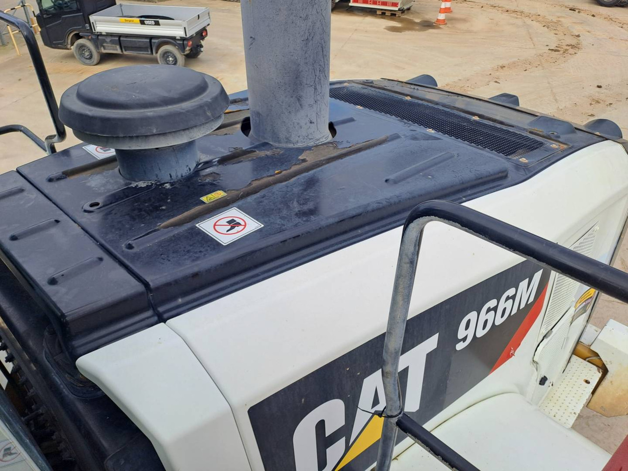 Wheel loader CAT 966M: picture 18