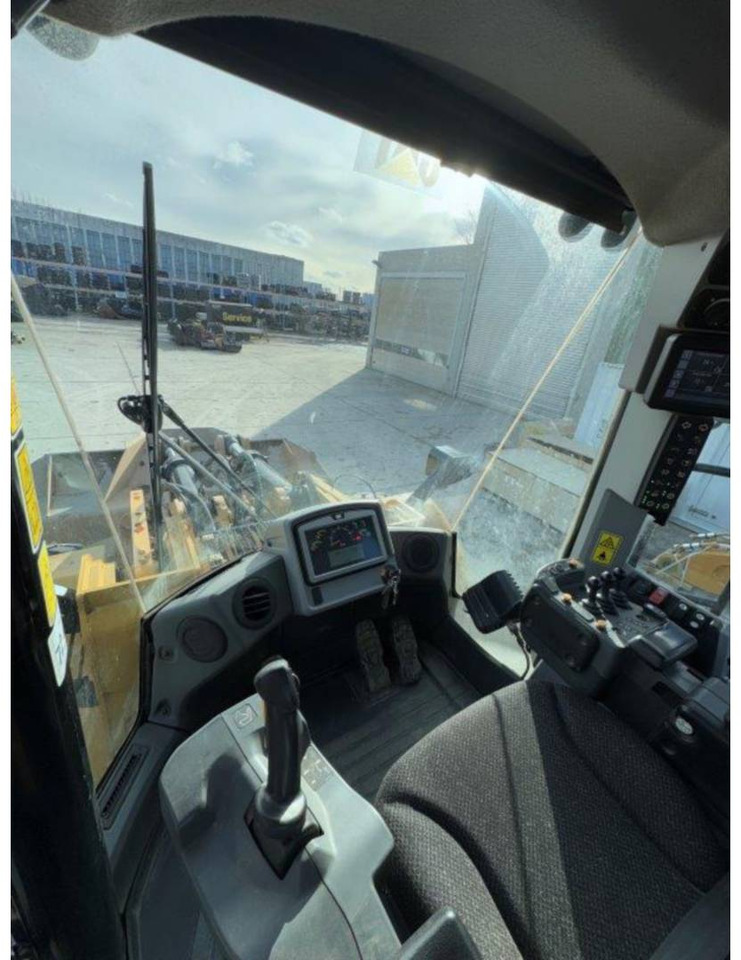 Wheel loader CAT 980M: picture 25