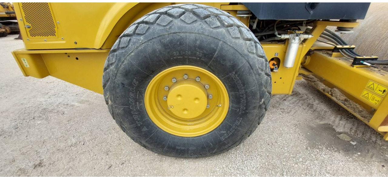 CAT CS76B 4F - Compactor: picture 4 CAT CS76B 4F - Compactor: picture 4