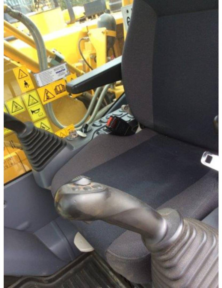 Crawler excavator KOMATSU PC170.11: picture 32