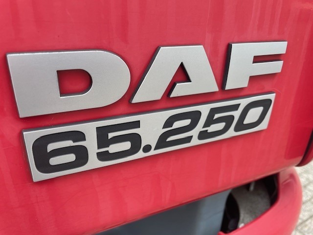 Box truck DAF FA CF65 DAF CF65.250 4X2 Euro 5 EEV Bakwagen - Year 2013 - Airco - Plywood laadbak + laadklep: picture 18
