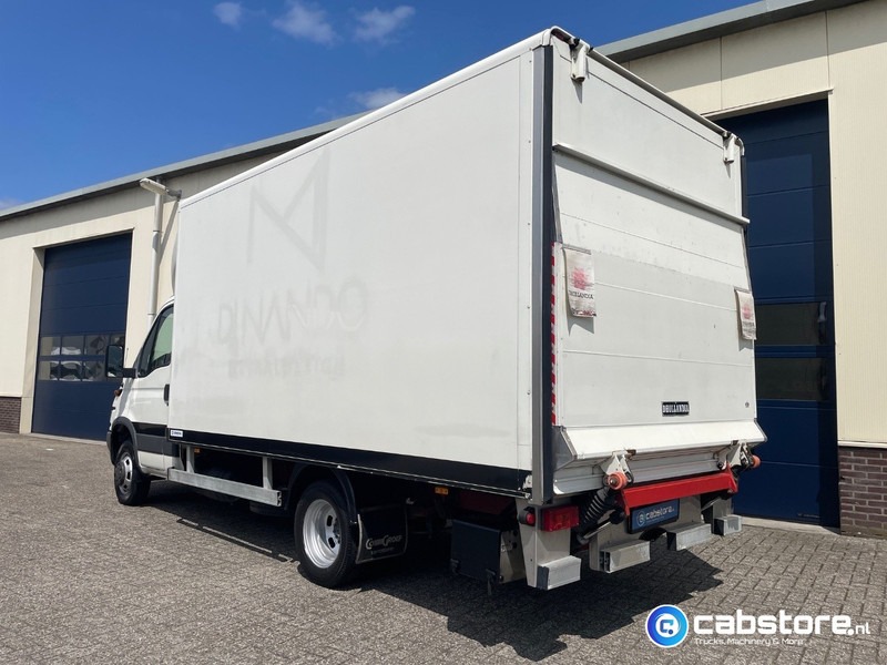 Iveco 40C 40C12 EURO 3 4x2 Bakwagen Euro 3 - Bouwjaar 2003 - APK tot 10-05-2026 -Handgeschakelde versnellingsbak - Box van: picture 5 Iveco 40C 40C12 EURO 3 4x2 Bakwagen Euro 3 - Bouwjaar 2003 - APK tot 10-05-2026 -Handgeschakelde versnellingsbak - Box van: picture 5