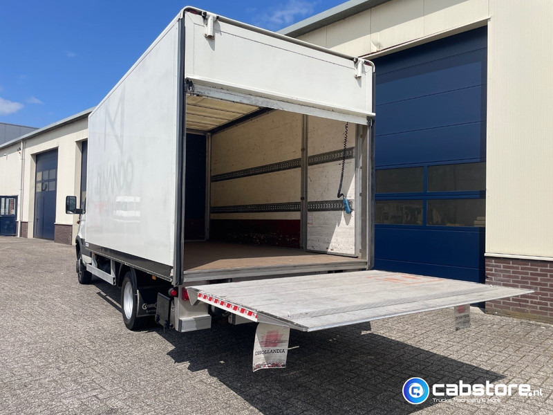 Iveco 40C 40C12 EURO 3 Iveco Daily 40C12 4x2 Bakwagen Euro 3 - Bouwjaar 2003 - APK tot 10-05-2026 -Handgeschakelde versnellingsbak - Box van: picture 4 Iveco 40C 40C12 EURO 3 Iveco Daily 40C12 4x2 Bakwagen Euro 3 - Bouwjaar 2003 - APK tot 10-05-2026 -Handgeschakelde versnellingsbak - Box van: picture 4