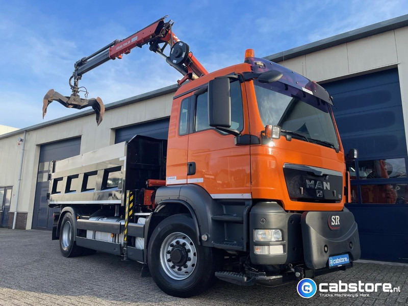 MAN TGS 18.320 4X4H BL EEV Euro 5 - ATLAS 126.3E Laadkraan - 2-zijdige kipper - Bouwjaar 2013 - Km 205.974 !! - Good condition - NL Truck - Tipper, Crane truck: picture 1 MAN TGS 18.320 4X4H BL EEV Euro 5 - ATLAS 126.3E Laadkraan - 2-zijdige kipper - Bouwjaar 2013 - Km 205.974 !! - Good condition - NL Truck - Tipper, Crane truck: picture 1