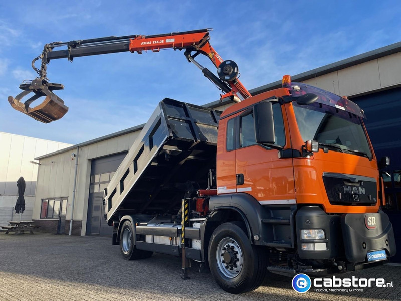 MAN TGS 18.320 4X4H BL EEV Euro 5 - ATLAS 126.3E Laadkraan - 2-zijdige kipper - Bouwjaar 2013 - Km 205.974 !! - Good condition - NL Truck - Tipper, Crane truck: picture 2 MAN TGS 18.320 4X4H BL EEV Euro 5 - ATLAS 126.3E Laadkraan - 2-zijdige kipper - Bouwjaar 2013 - Km 205.974 !! - Good condition - NL Truck - Tipper, Crane truck: picture 2