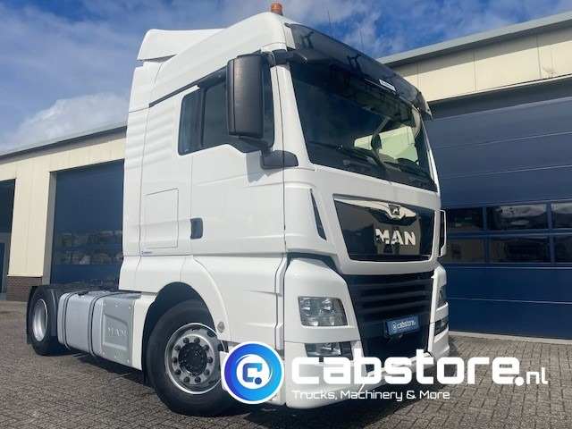 MAN TGX 18.420 4x2 Euro 6 MAN TGX 18.420 4x2 BLS Euro 6 - XLX Cabine - WB 360 - Bouwjaar 2018 - Km 681.675 - Good condition! - Tractor unit: picture 1 MAN TGX 18.420 4x2 Euro 6 MAN TGX 18.420 4x2 BLS Euro 6 - XLX Cabine - WB 360 - Bouwjaar 2018 - Km 681.675 - Good condition! - Tractor unit: picture 1