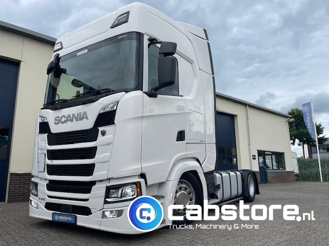 Scania S410 A 4x2 EB Euro 6 - MEGA VOLUME - RETARDER - Bouwjaar 2018 - S-Highline - Km 817.924 - Differentieelslot - Tractor unit: picture 1 Scania S410 A 4x2 EB Euro 6 - MEGA VOLUME - RETARDER - Bouwjaar 2018 - S-Highline - Km 817.924 - Differentieelslot - Tractor unit: picture 1