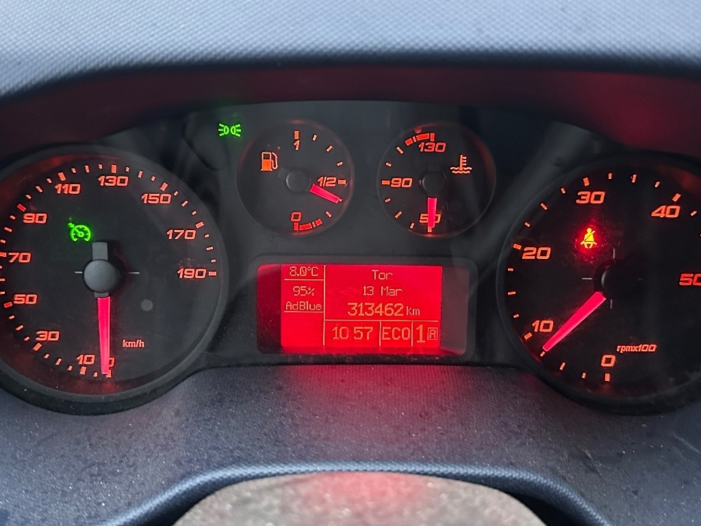 Panel van Iveco Daily 50C18A8 huoltoauto: picture 17