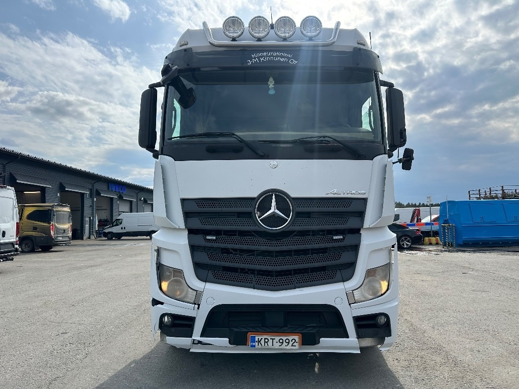 Mercedes-Benz Actros 2551 6x2*4 - Hook lift truck: picture 2 Mercedes-Benz Actros 2551 6x2*4 - Hook lift truck: picture 2