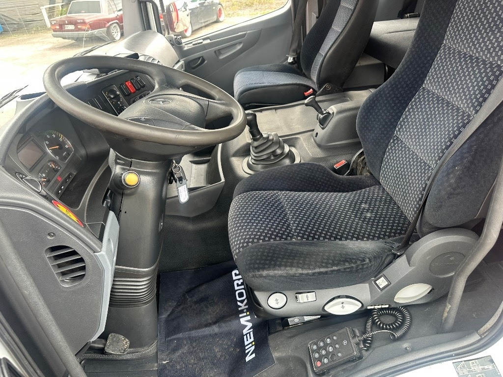 Box truck Mercedes-Benz Atego 1324L: picture 8