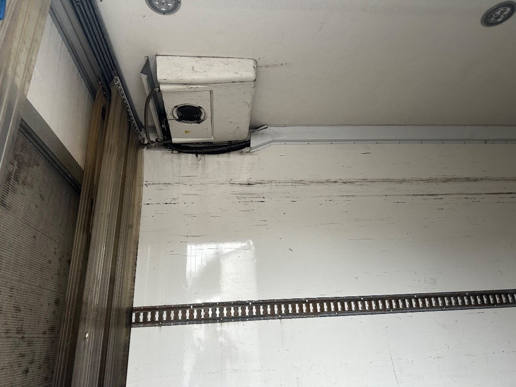 Mercedes-Benz Atego 818  - Refrigerator truck: picture 5 Mercedes-Benz Atego 818  - Refrigerator truck: picture 5