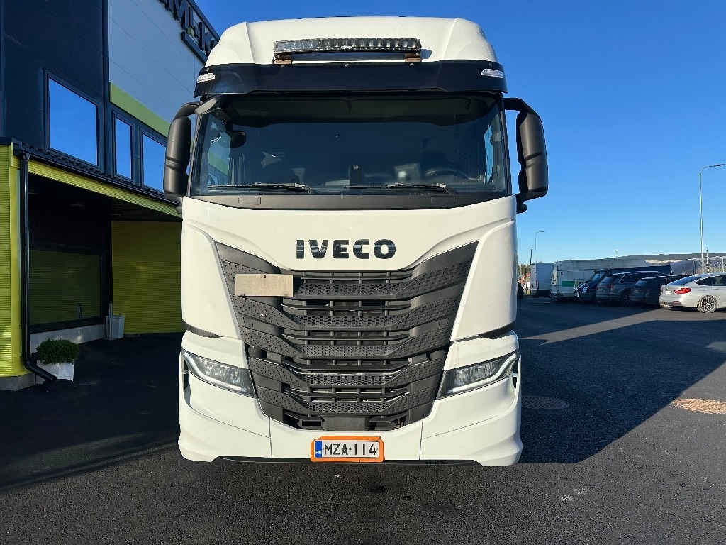 Iveco S-Way AS440X57 TZ/P 6x4 HCT - Tractor unit: picture 2 Iveco S-Way AS440X57 TZ/P 6x4 HCT - Tractor unit: picture 2