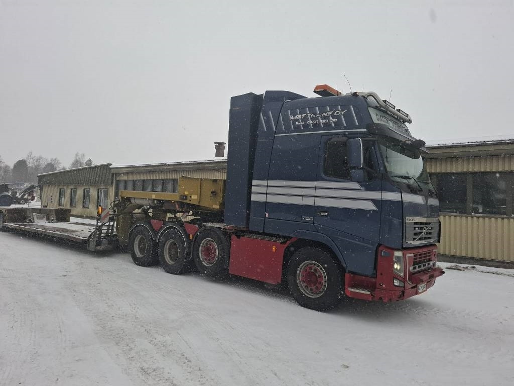 Volvo FH16 700 8x4 XXL GLOBE + Faymonville 4aks kehto - Tractor unit: picture 3 Volvo FH16 700 8x4 XXL GLOBE + Faymonville 4aks kehto - Tractor unit: picture 3