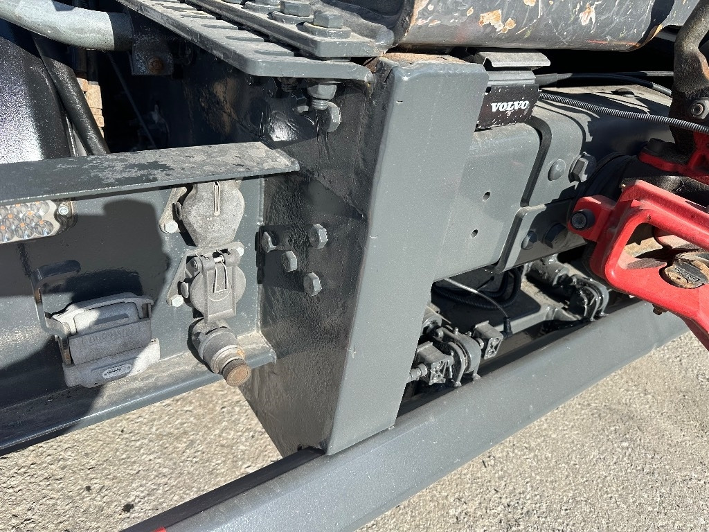 Hook lift truck Volvo FM 420 8x2/4: picture 13 Hook lift truck Volvo FM 420 8x2/4: picture 13