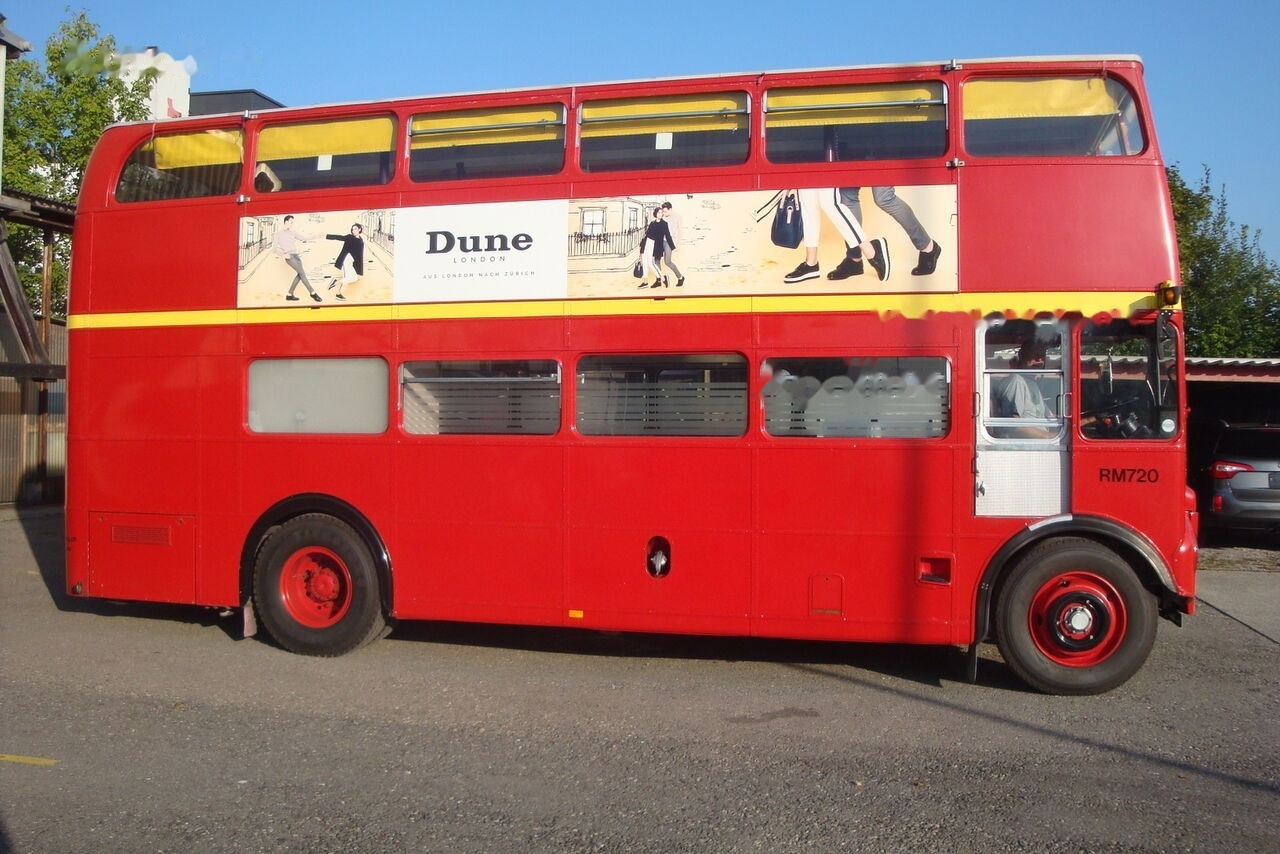 AEC ROUTEMASTER RM - height 4 metres - Double-decker bus: picture 3 AEC ROUTEMASTER RM - height 4 metres - Double-decker bus: picture 3