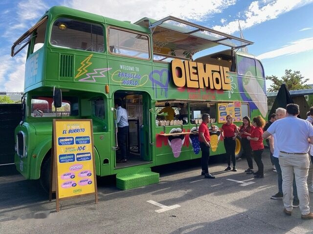 Double-decker bus British Bus Mobile Opening Roof: picture 12