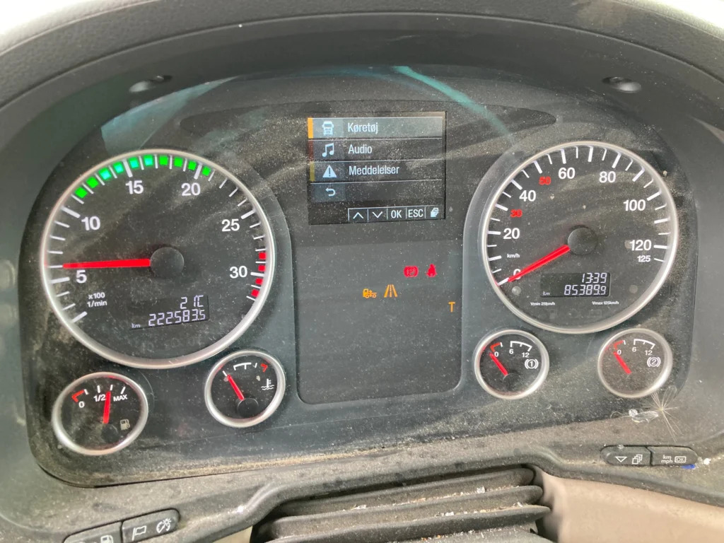 Curtainsider truck MAN TGM 26.290 6X2/4: picture 11 Curtainsider truck MAN TGM 26.290 6X2/4: picture 11