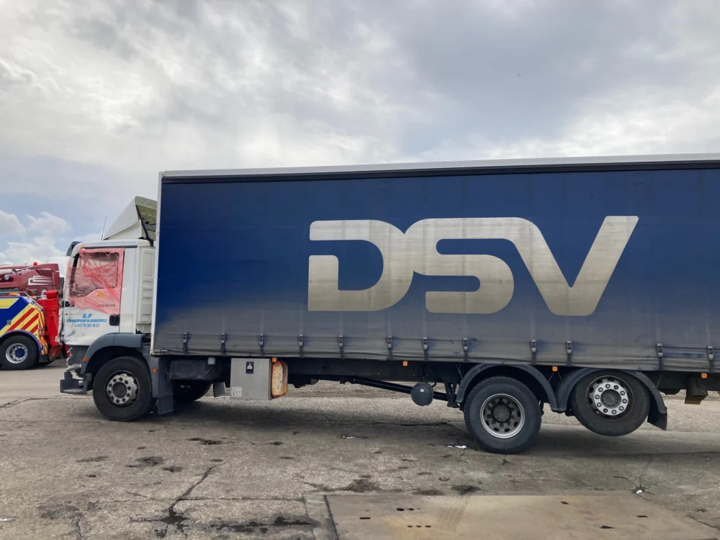 Curtainsider truck MAN TGM 26.290 6X2/4: picture 7 Curtainsider truck MAN TGM 26.290 6X2/4: picture 7